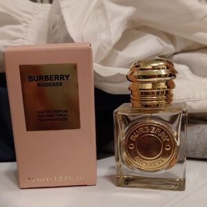 BURBERRY GODDESS Eau De Parfum (Half Full)